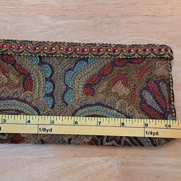 Lorren Bell Floral Tapestry Clutch with Faux Tortoiseshell Zipper Pull - Picture 8 of 10